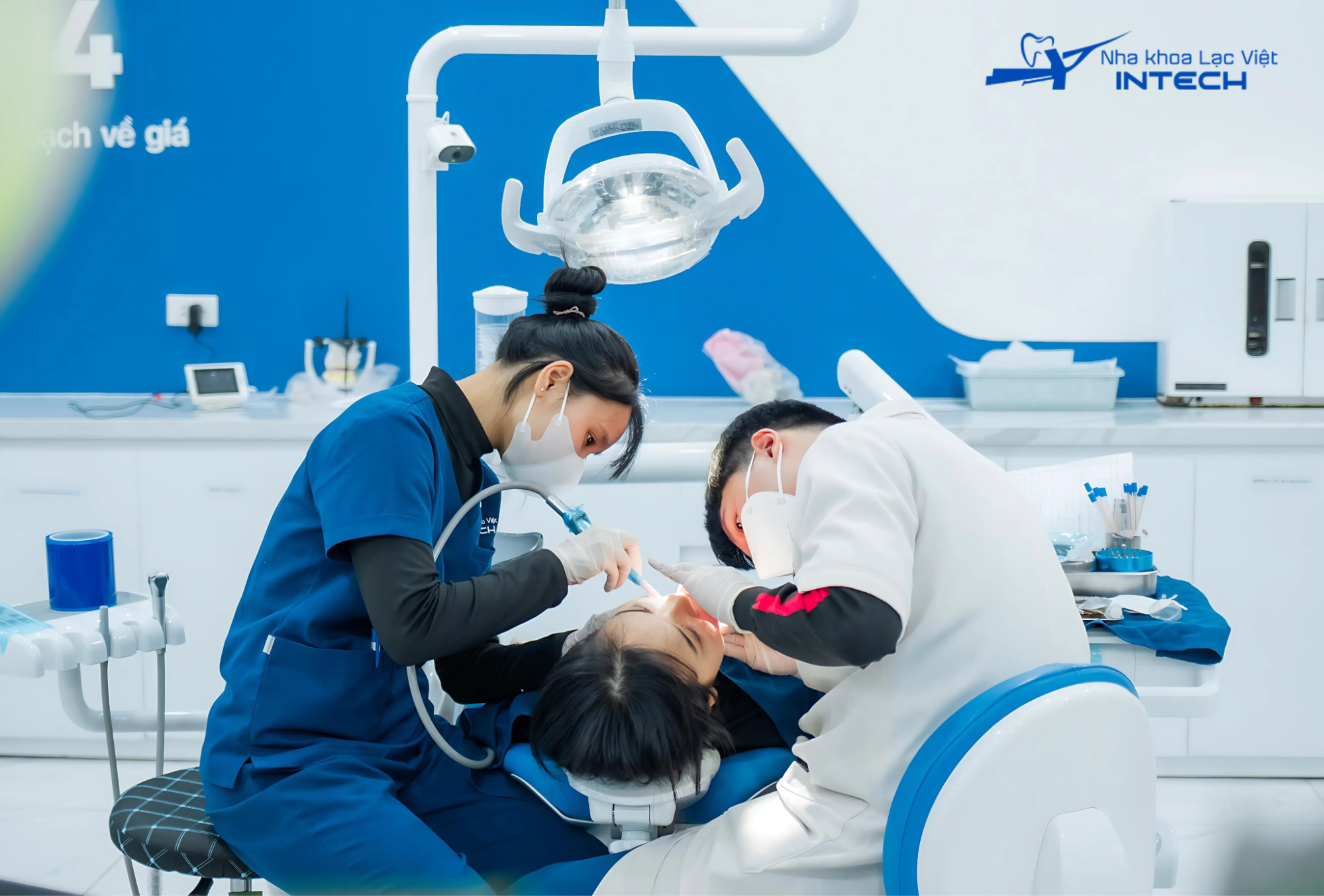 Bác sĩ cần có trình độ chuyên môn cao đồng thời am hiểu và sử dụng thành thạo công nghệ trong quá trình trồng răng Implant