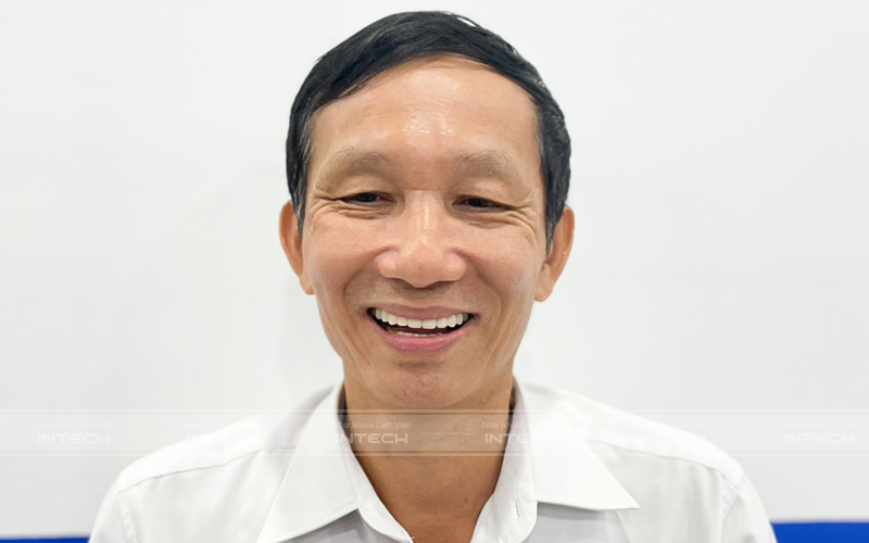 Chú Phương cảm thấy rất hạnh phúc với hàm răng hiện tại