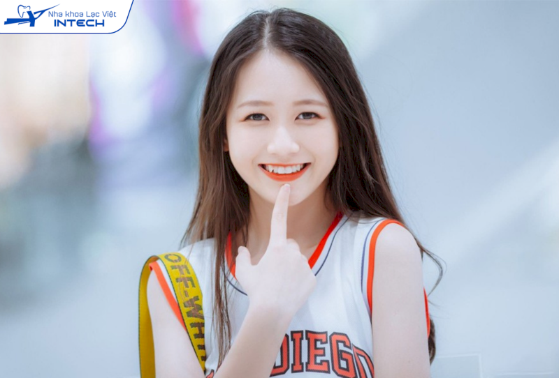 Chi phí cấy răng khểnh có sự khác biệt tùy thuộc vào phương pháp, vật liệu sử dụng, công nghệ và tay nghề của bác sĩ