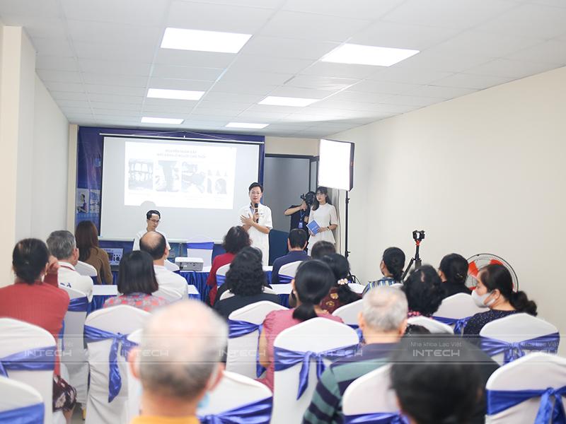 Sự kiện chăm sóc sức khỏe răng miệng cho người cao tuổi tại Nha khoa Lạc Việt Intech Hải Phòng