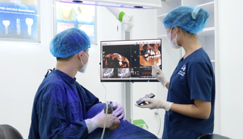 Công nghệ trồng răng Implant bằng Robot định vị X-Guide tân tiến, nâng độ chính xác lên gấp 11 lần