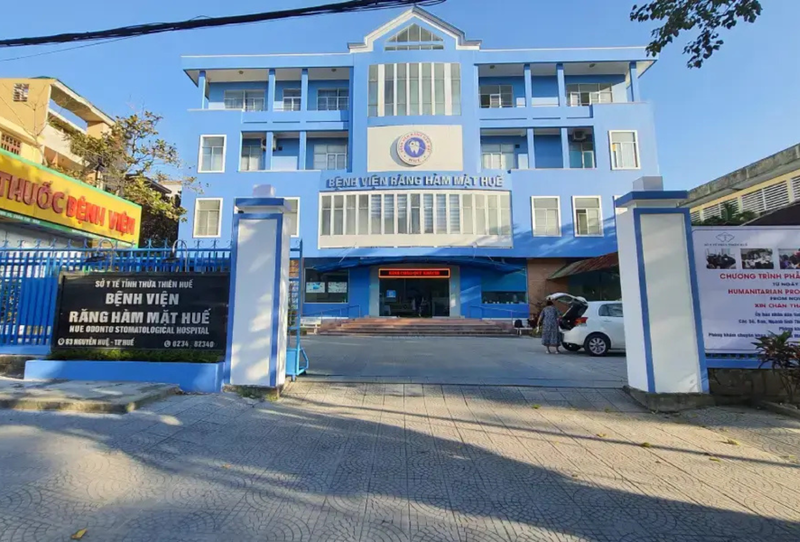 Bệnh viện Răng Hàm Mặt Huế là cơ sở trực thuộc Bộ Y Tế, đảm bảo uy tín trong ngành